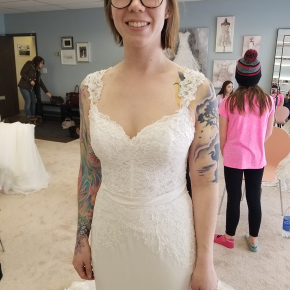 Willowby by Watters wedding gown - Picture 9 of 9